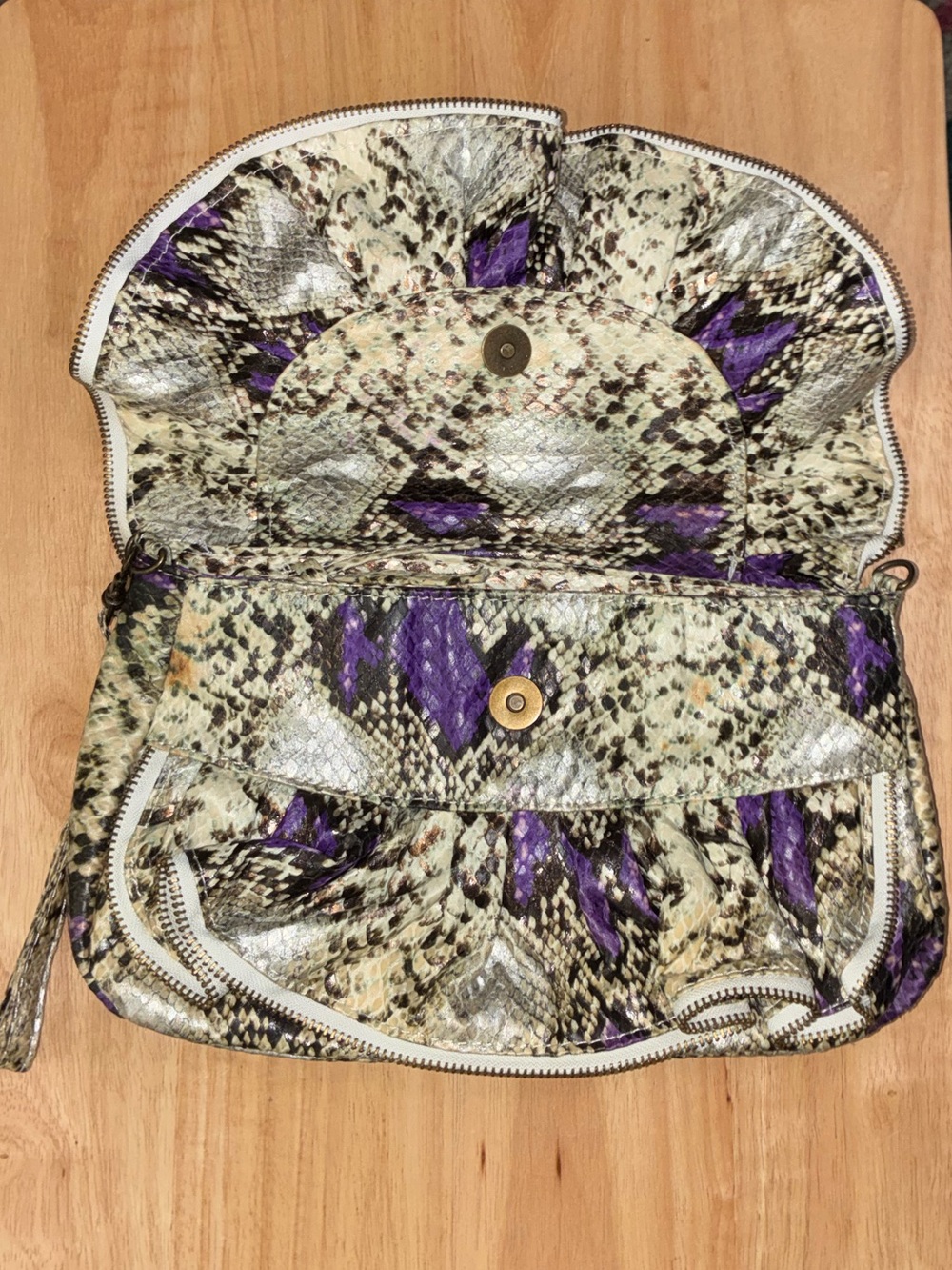 Vintage Y2K Dollhouse Snakeskin Ruffled Wristlet Clutch Bag Purple Accent Python - Picture 3 of 6